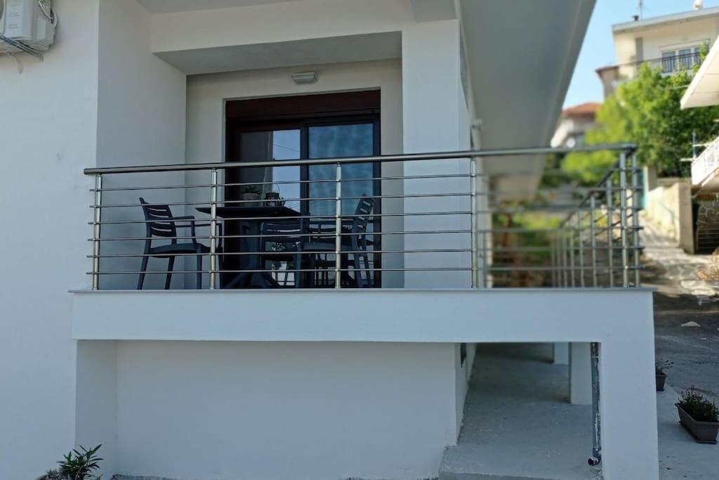 Melograno Apartment Amoliani Bagian luar foto
